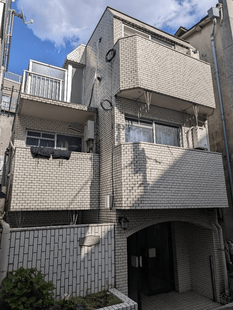 post-image, 20250503116