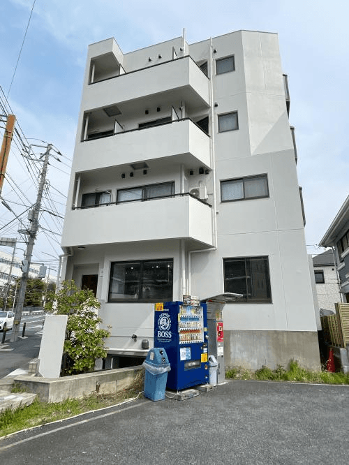 post-image, 20250506207