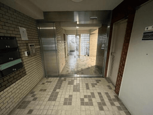 post-image, 20250507354