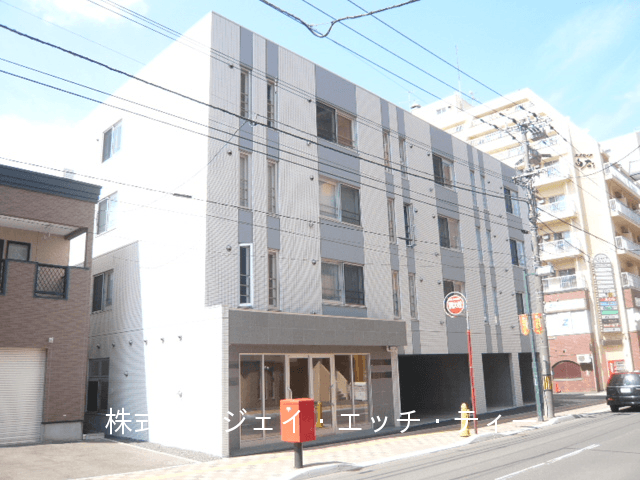 post-image, 20250508285