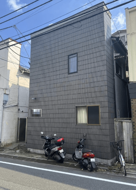 post-image, 20250508298