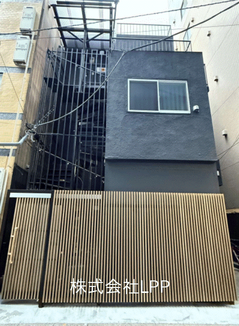 post-image, 20250510237