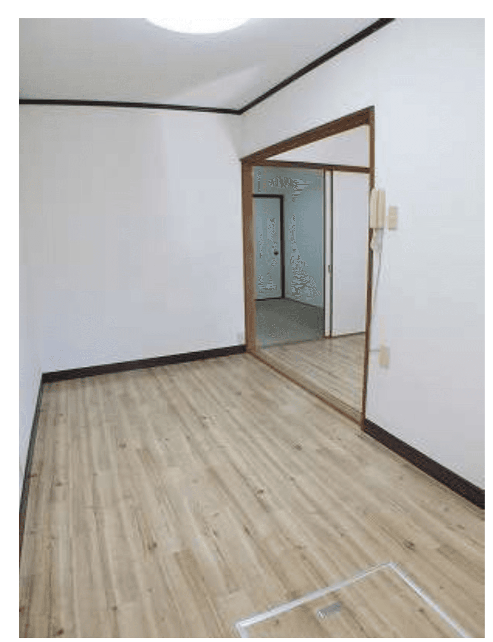 post-image, 20250510247