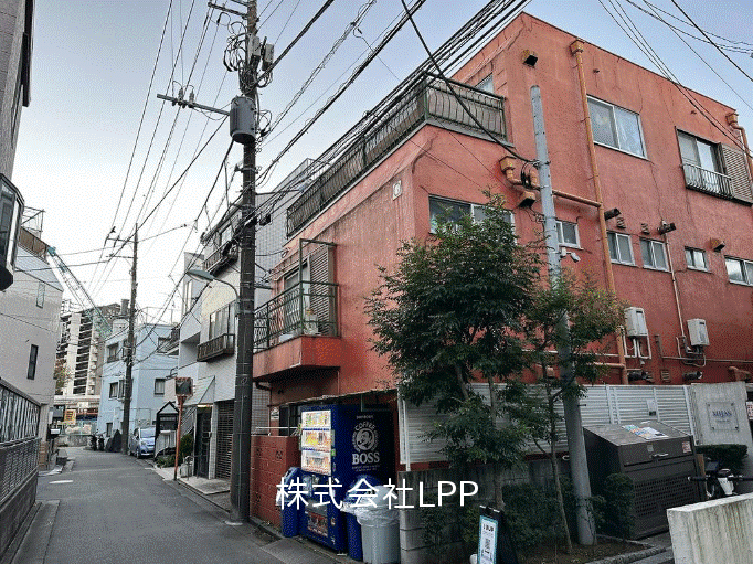 post-image, 2025051078