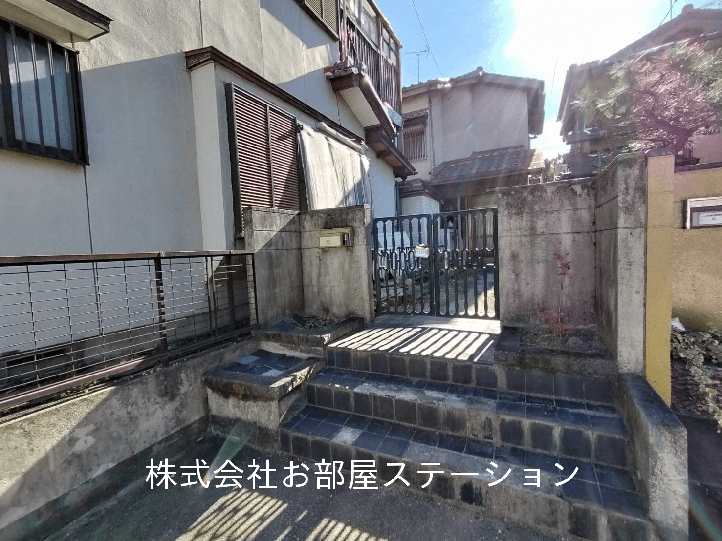 post-image, 20250511196