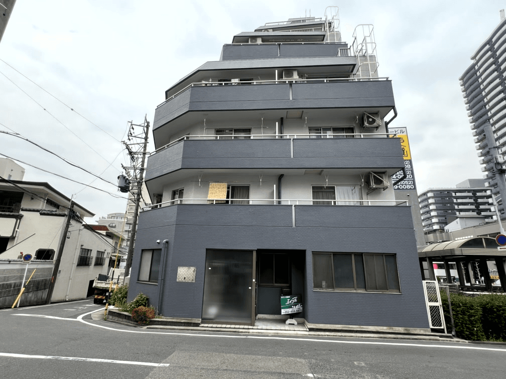 post-image, 20250512401
