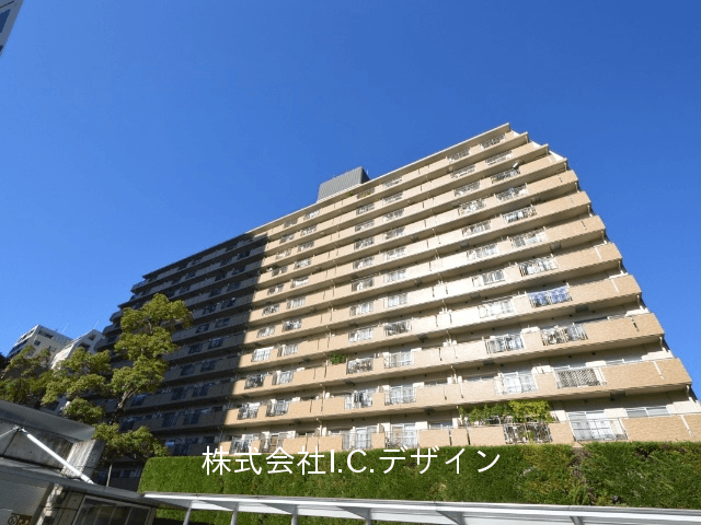 post-image, 20250512547