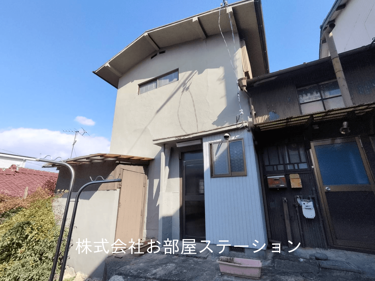 post-image, 20250512679