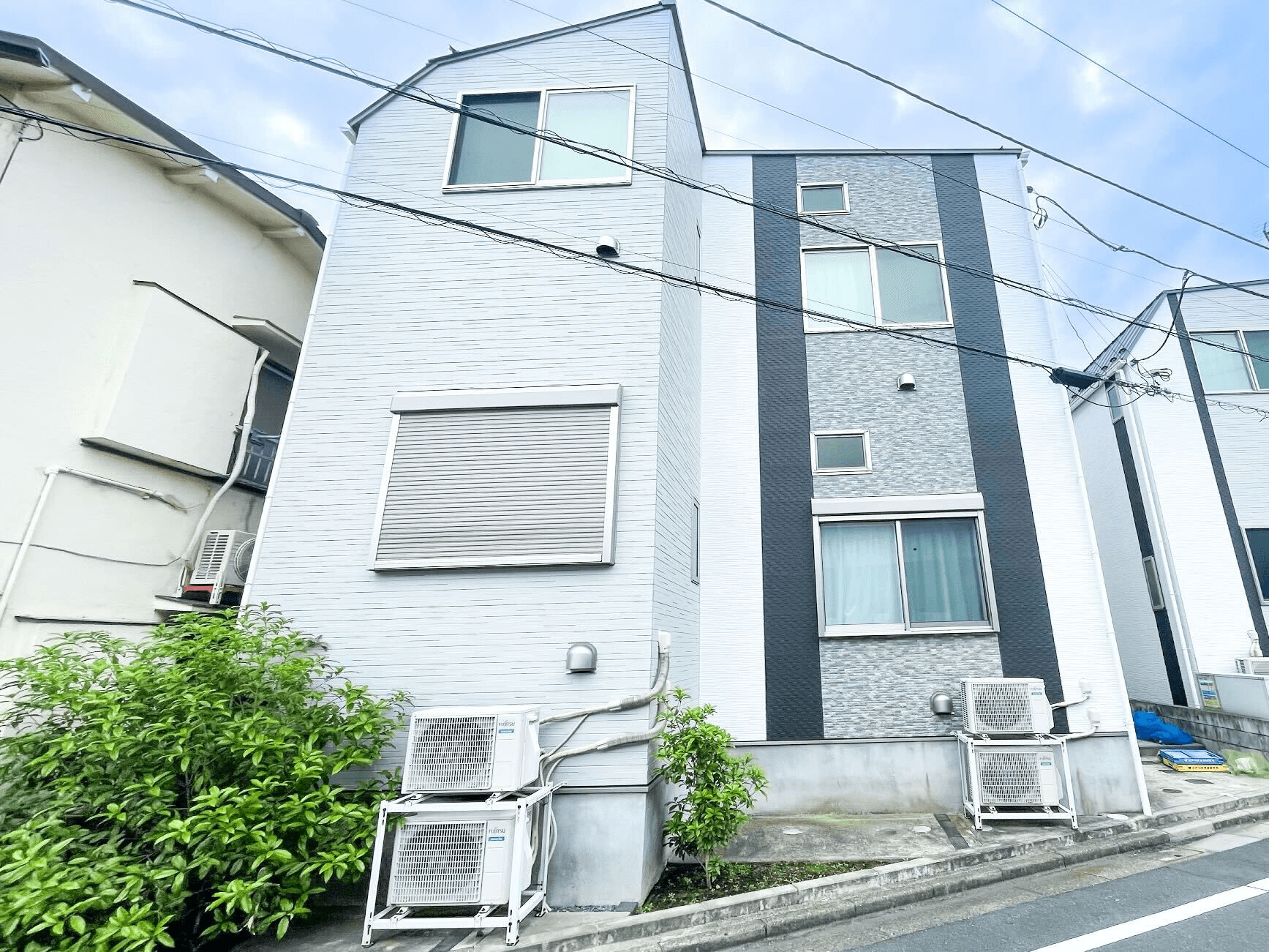 post-image, 202505131078