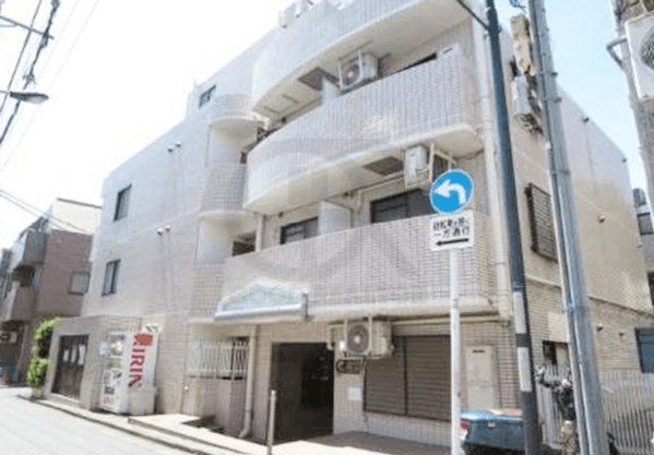 post-image, 202505131095