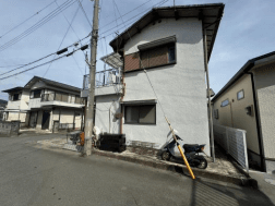post-image, 202505131099