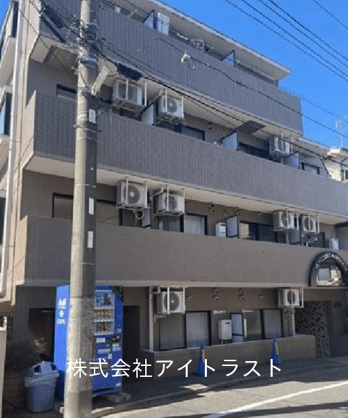 post-image, 20250513536