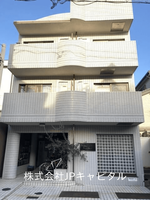 post-image, 20250515298