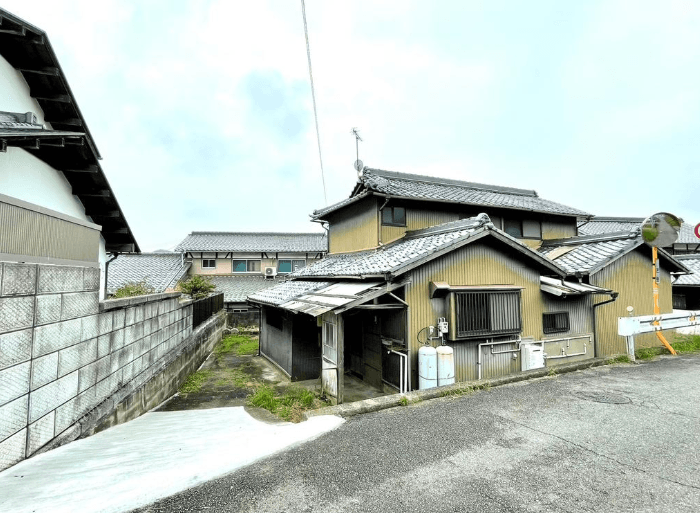 post-image, 20250515438