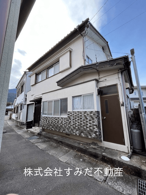 post-image, 20250515523