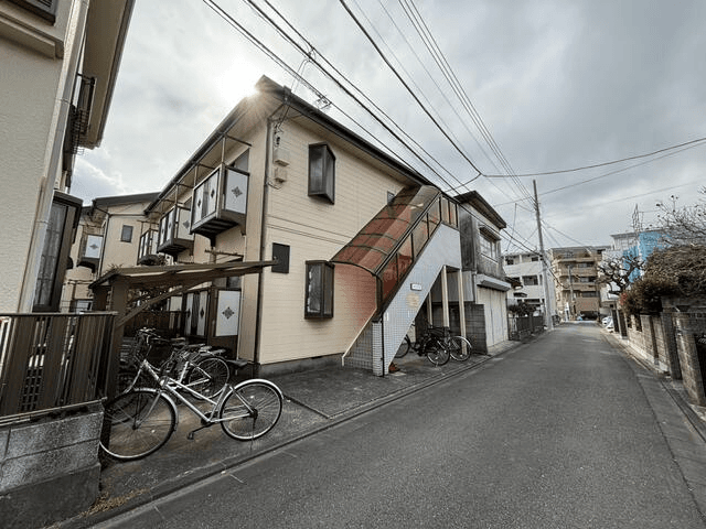 post-image, 20250515551