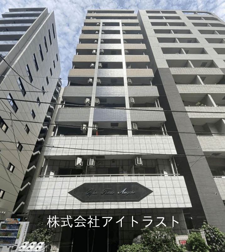post-image, 20250515699