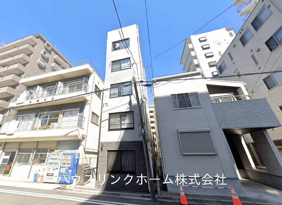 post-image, 20250516274