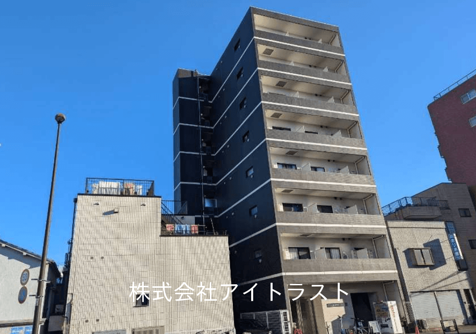 post-image, 20250516278