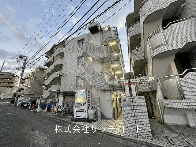 post-image, 2025051646