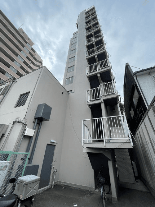 post-image, 20250516486