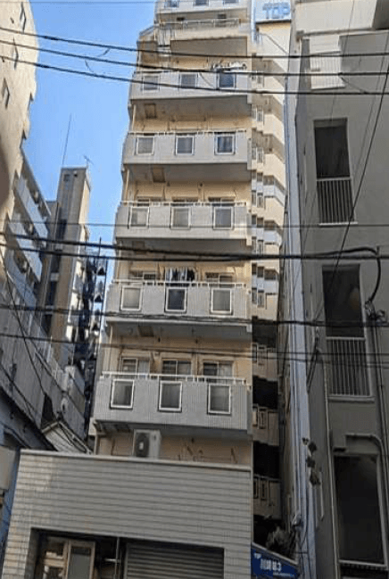 post-image, 20250516695