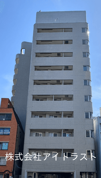 post-image, 20250516710