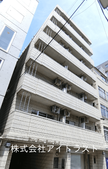 post-image, 20250516720