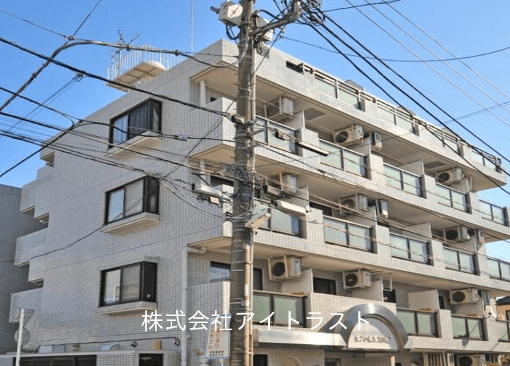 post-image, 20250517555