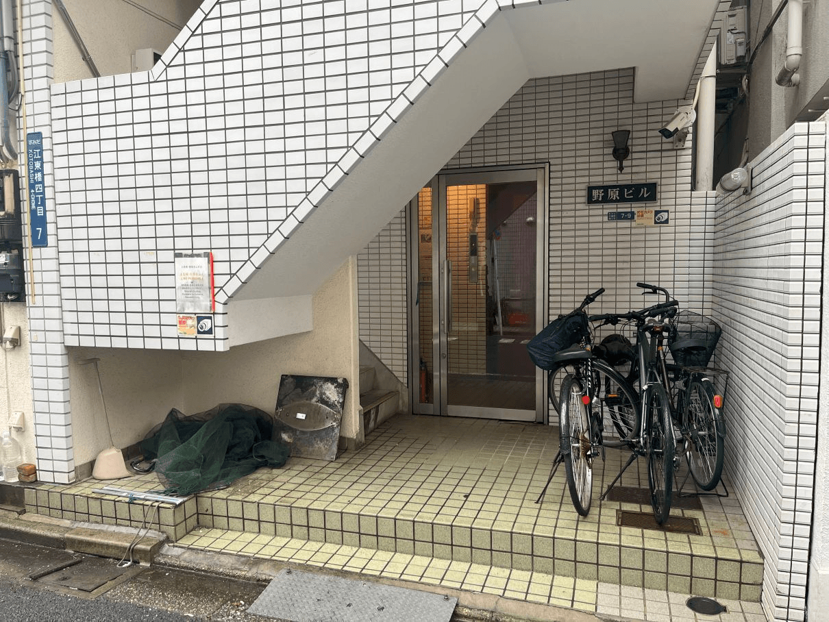 post-image, 20250517684