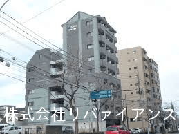post-image, 20250517714