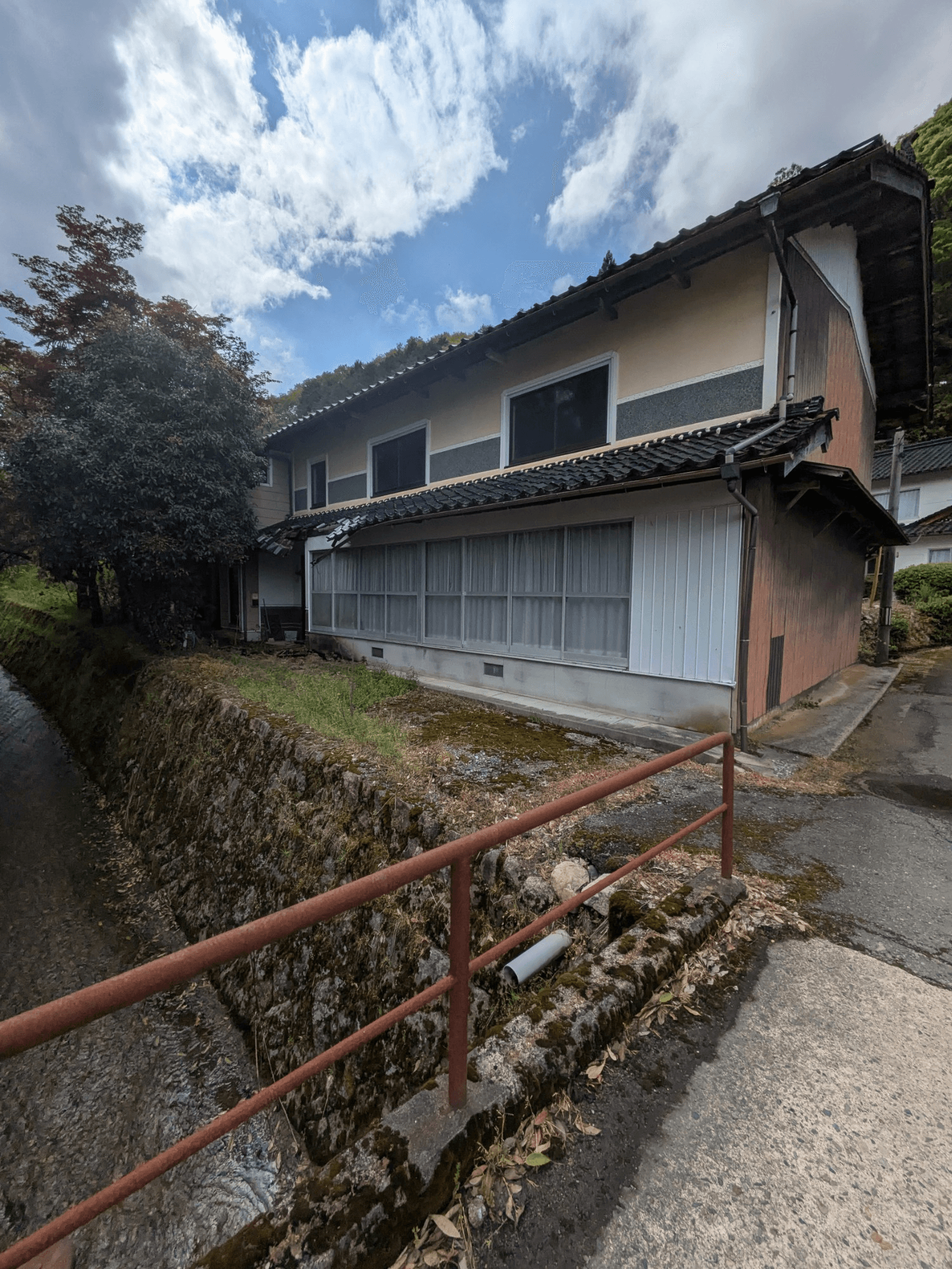post-image, 20250517819