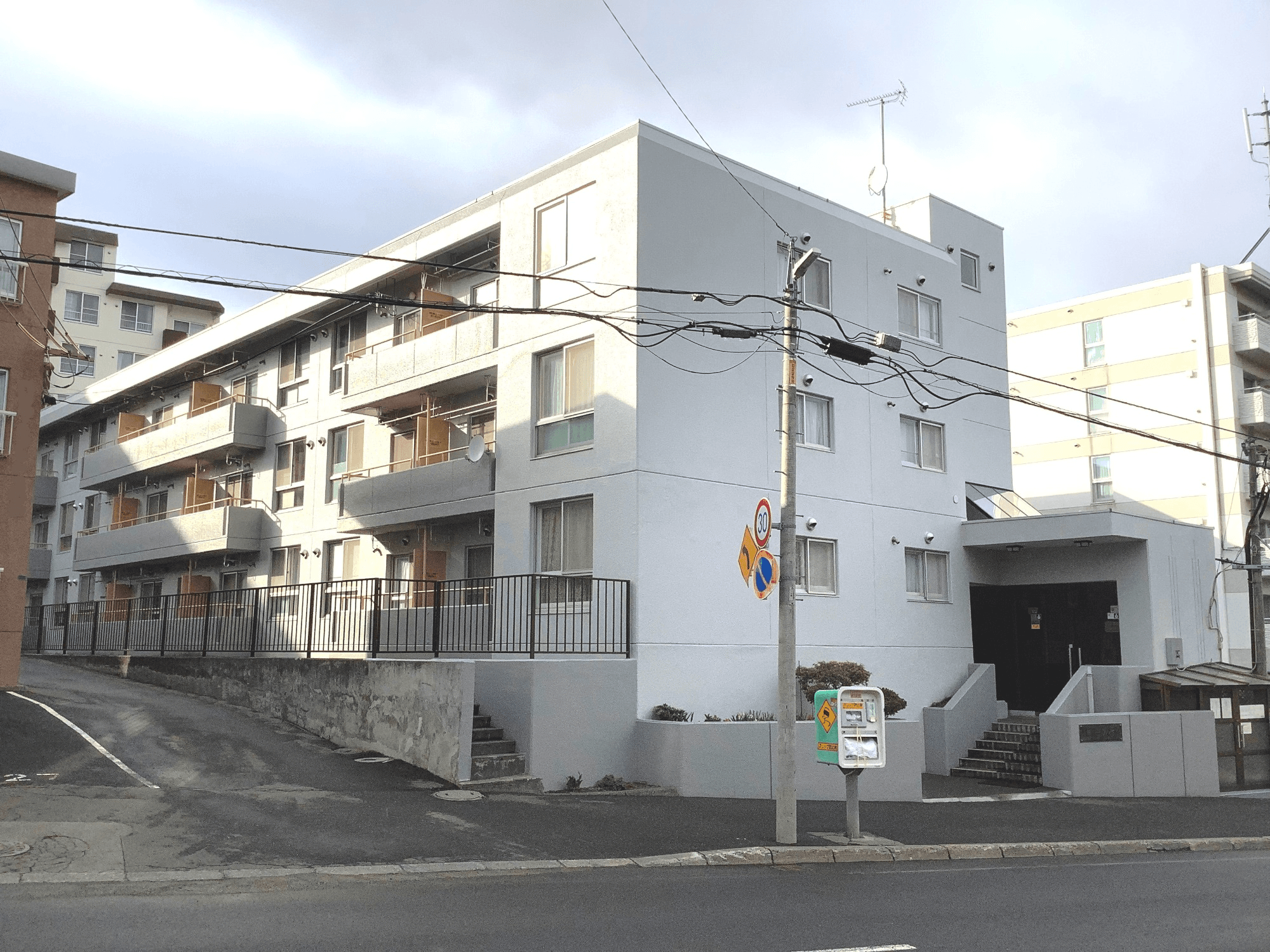 post-image, 20250520126