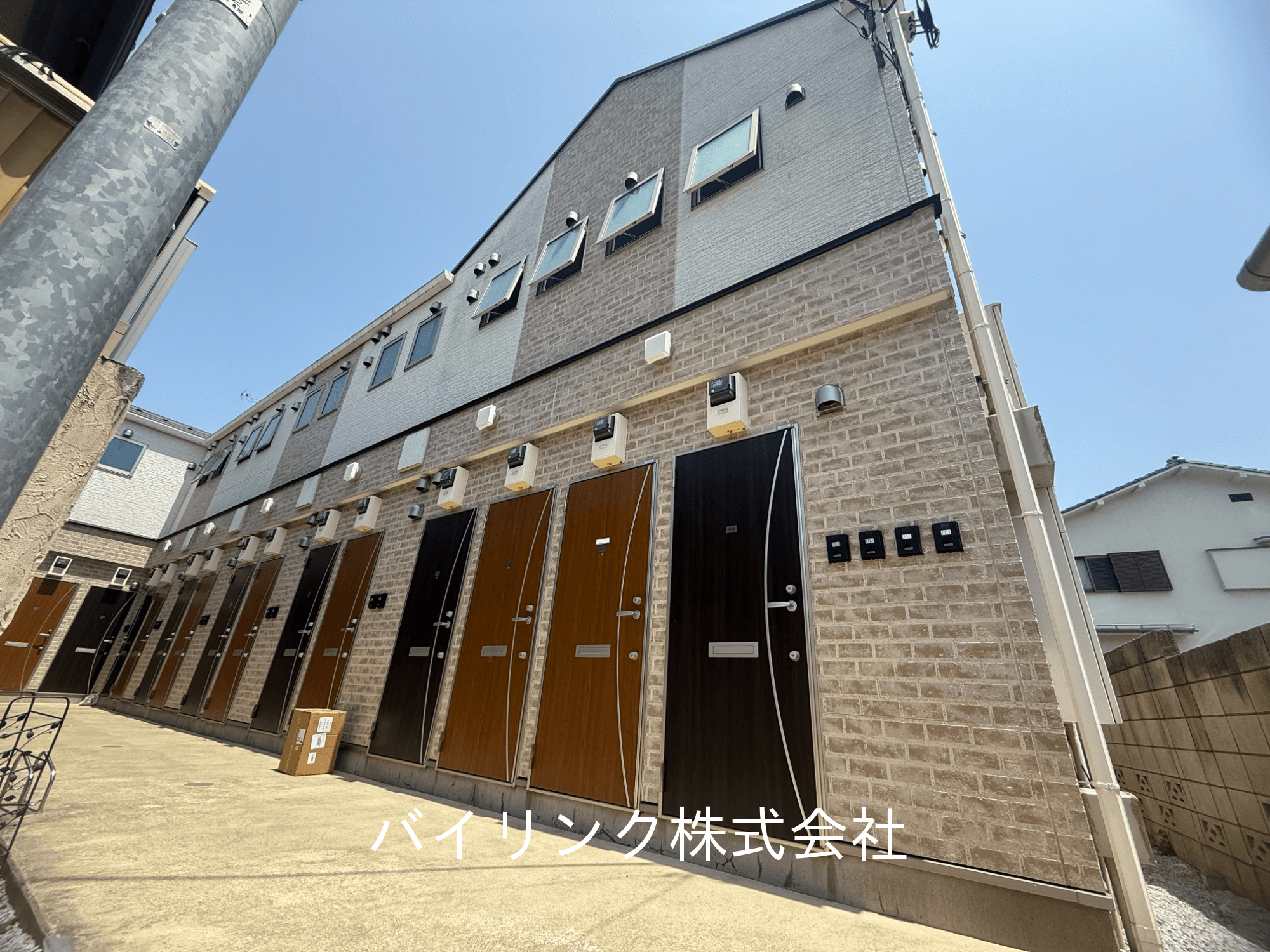 post-image, 20250520207