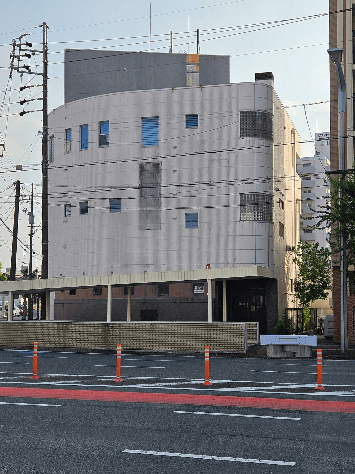 post-image, 20250520229