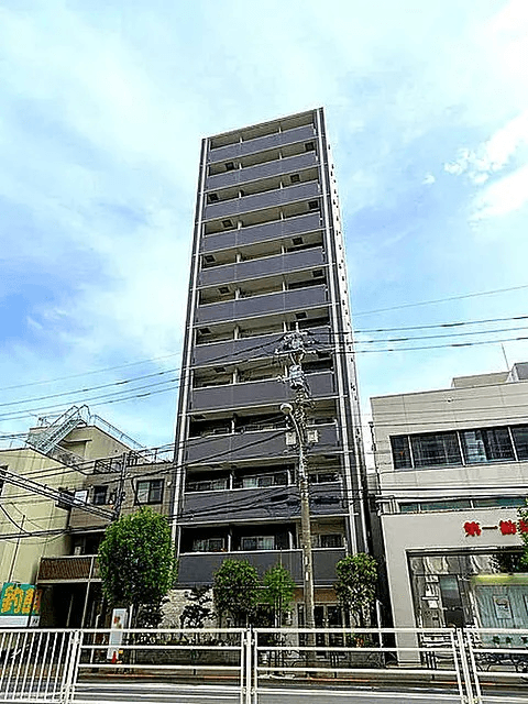 post-image, 20250520374