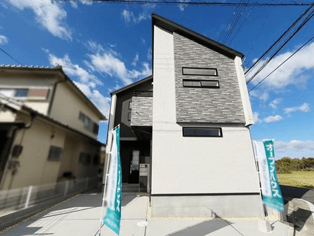 post-image, 20250520410