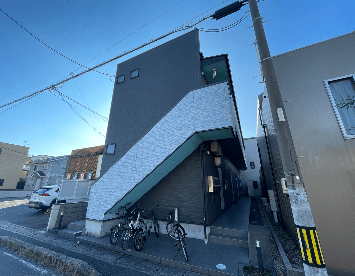 post-image, 20250520881