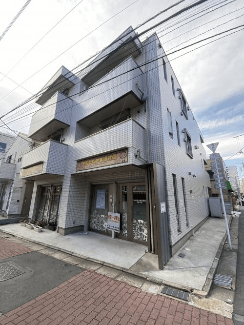 post-image, 20250520969