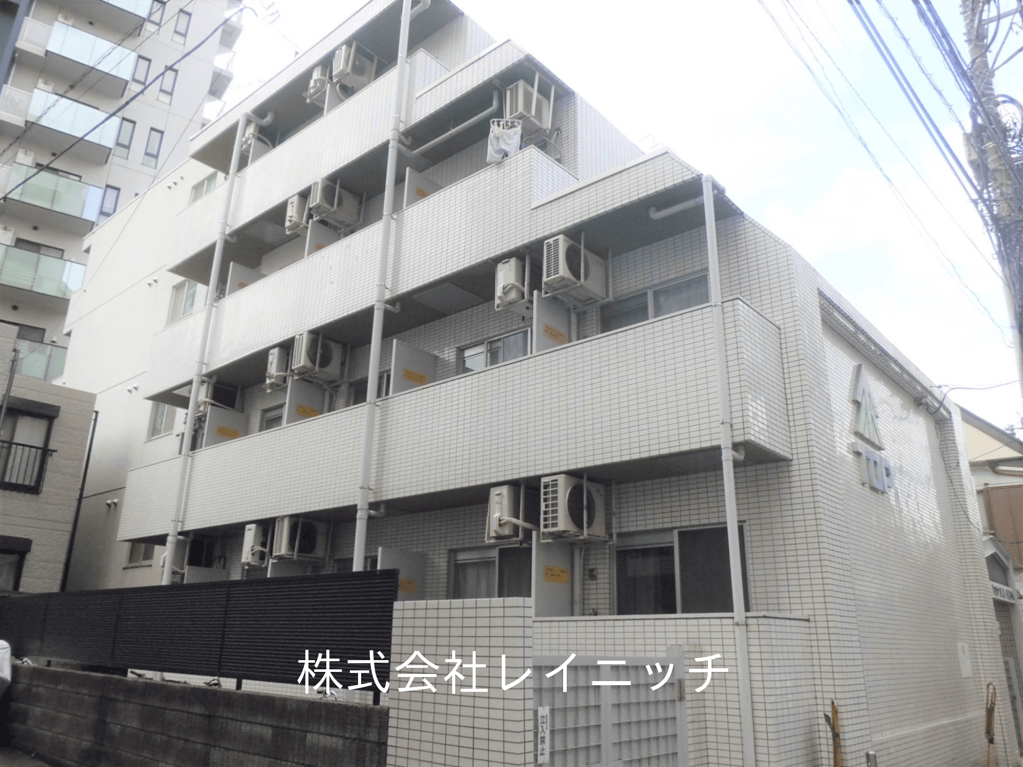post-image, 20250522352