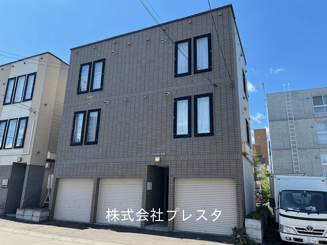 post-image, 20250522695