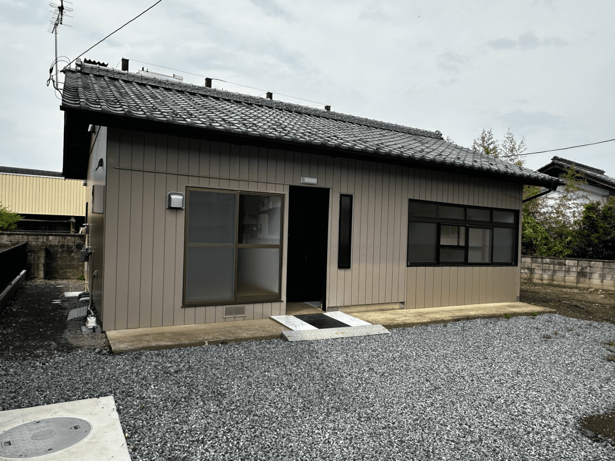 post-image, 20250524277