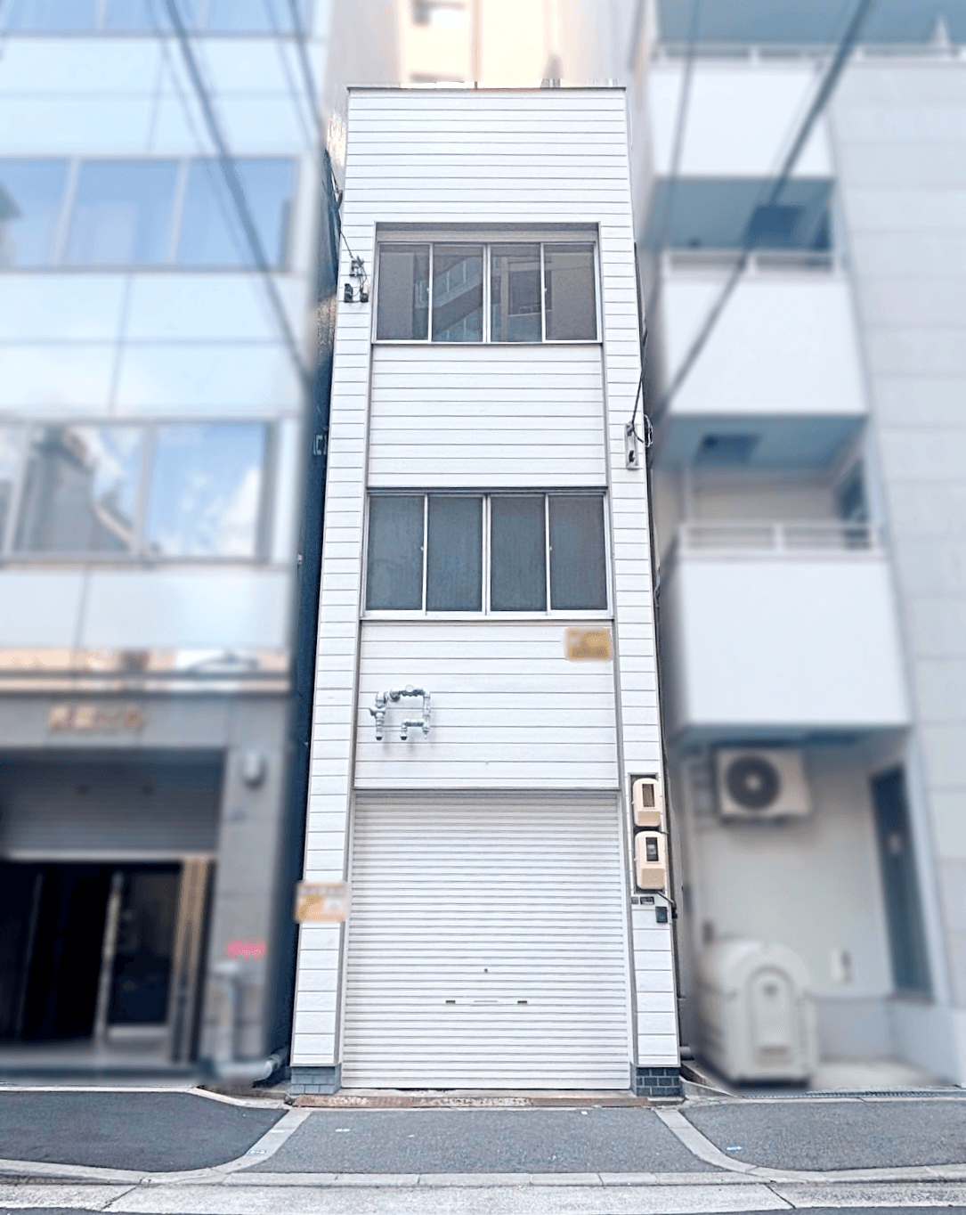 post-image, 20250525535