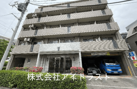 post-image, 20250527178