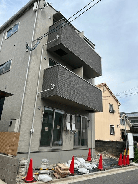 post-image, 20250527443