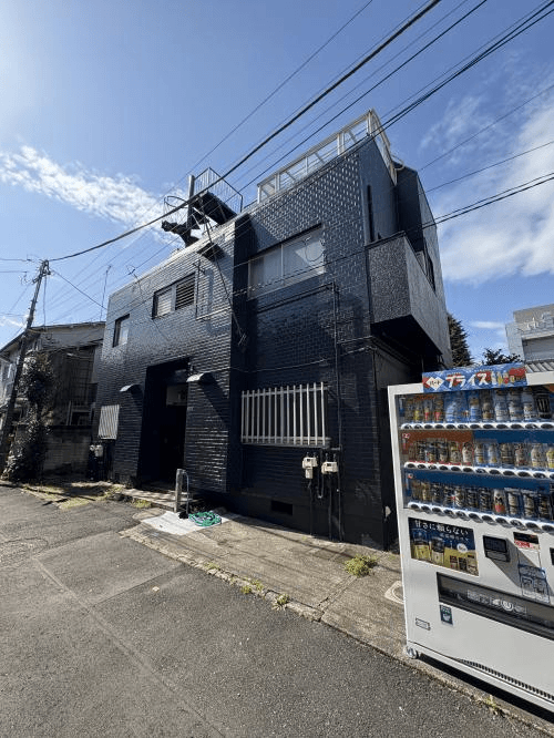 post-image, 20250527501