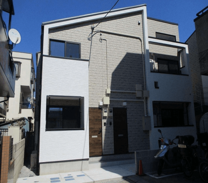 post-image, 20250528387