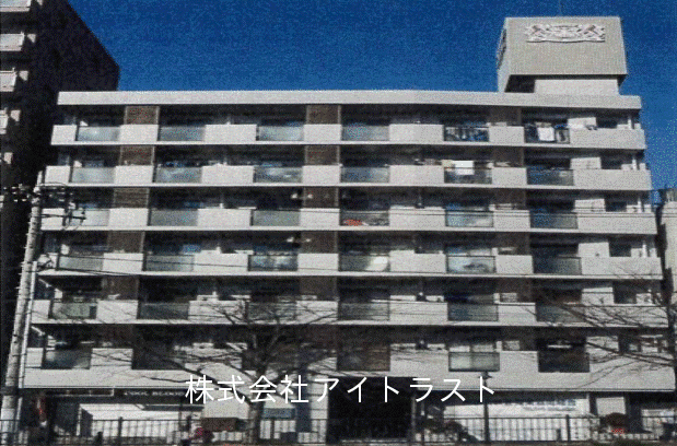 post-image, 20250528398