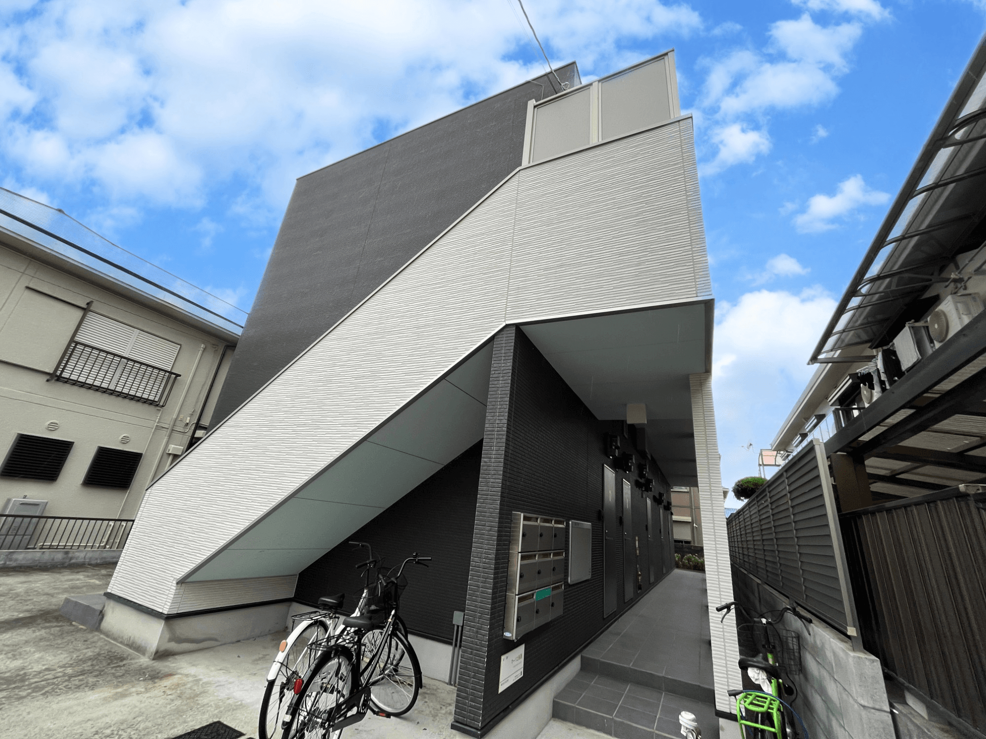 post-image, 2025052886