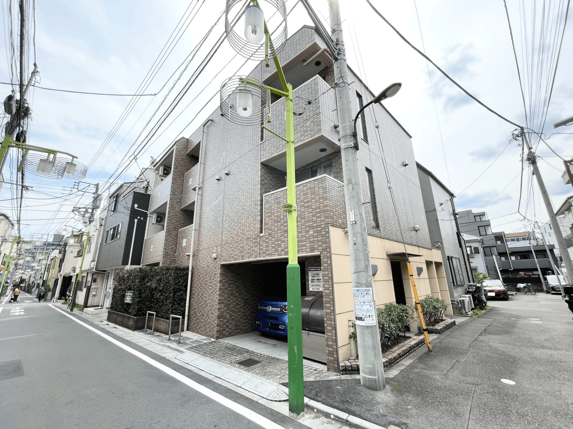 post-image, 20250602439
